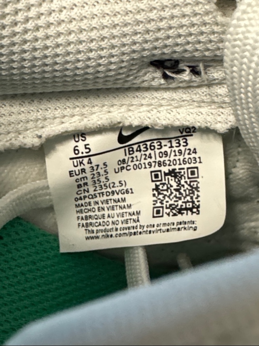 Nike Dunk Low
Celtics
US 6.5 EUC - Picture 9 of 11